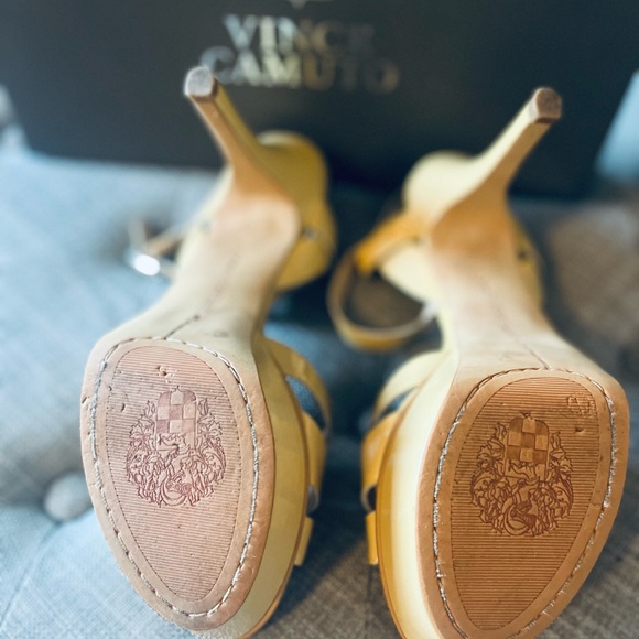 WORN TWICE! 8M Vince Camuto Peppa in Petal - Picture 5 of 6